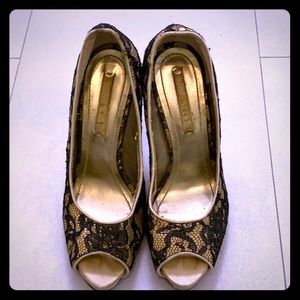 Nine West nude with black lace pumps